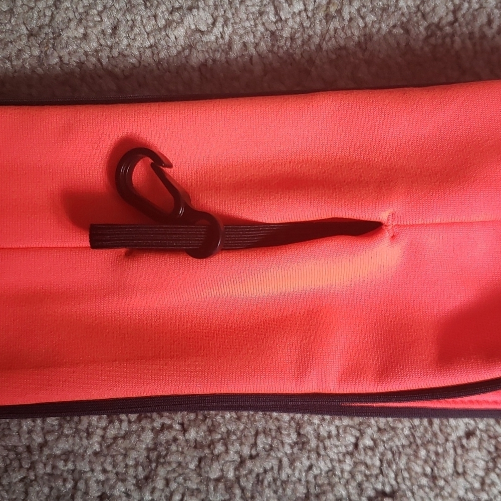 Flipbelt Classic Premium Running Belt - Picture 7 of 7